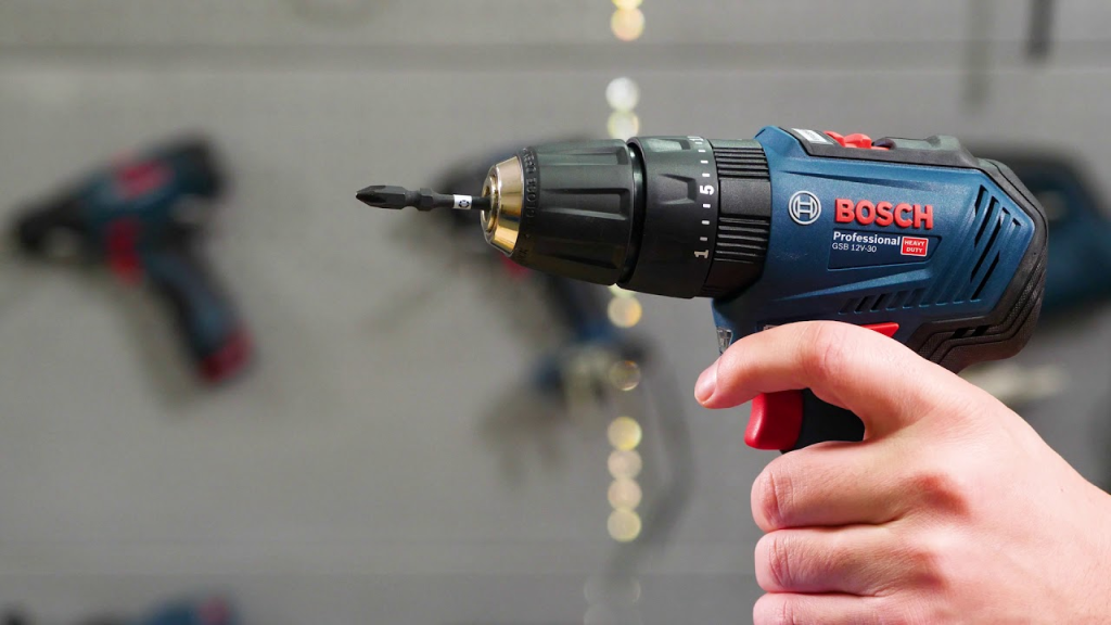 Bosch GSR 12V-30: Đối tác đáng tin cậy cho các chuyên gia xây dựng và thợ DIY