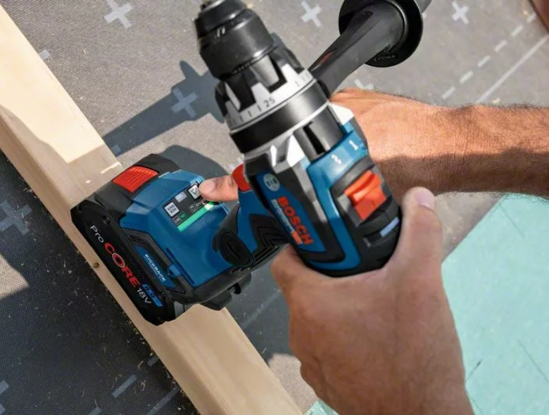 Sức Mạnh Đột Phá, Công Nghệ Dẫn Đầu: Khám Phá MÁY KHOAN/BẮT VÍT DÙNG PIN GSR 18V-150C (Chưa kèm pin, sạc) – Đỉnh Cao Của Hiệu Suất!