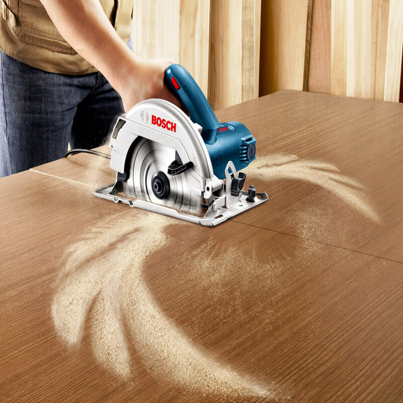 Vững Tay Cầm, Sắc Bén Đường Cắt: Tại Sao Máy Cưa Đĩa Cầm Tay Bosch GKS 7000 Là Lựa Chọn Tối Ưu Cho Mọi Xưởng Mộc?