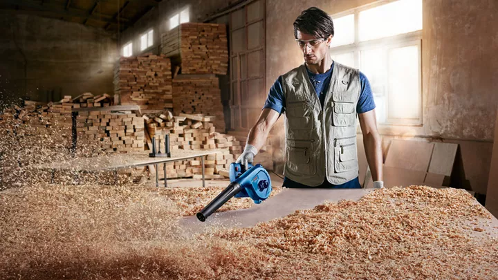 Khám Phá Sức Mạnh Vượt Trội của Máy Thổi Bosch GBL 620 - Bosch Chính Hãng