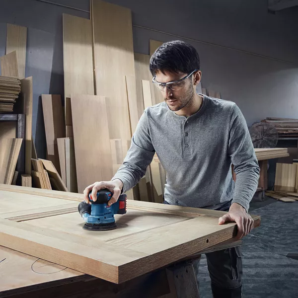 Máy Chà Nhám Tròn Dùng Pin Bosch GEX 185-LI: Nâng Tầm Chà Nhám